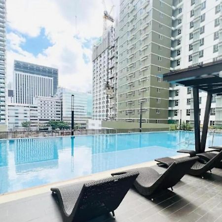 Cebu City Scape At Cebu It Park Экстерьер фото